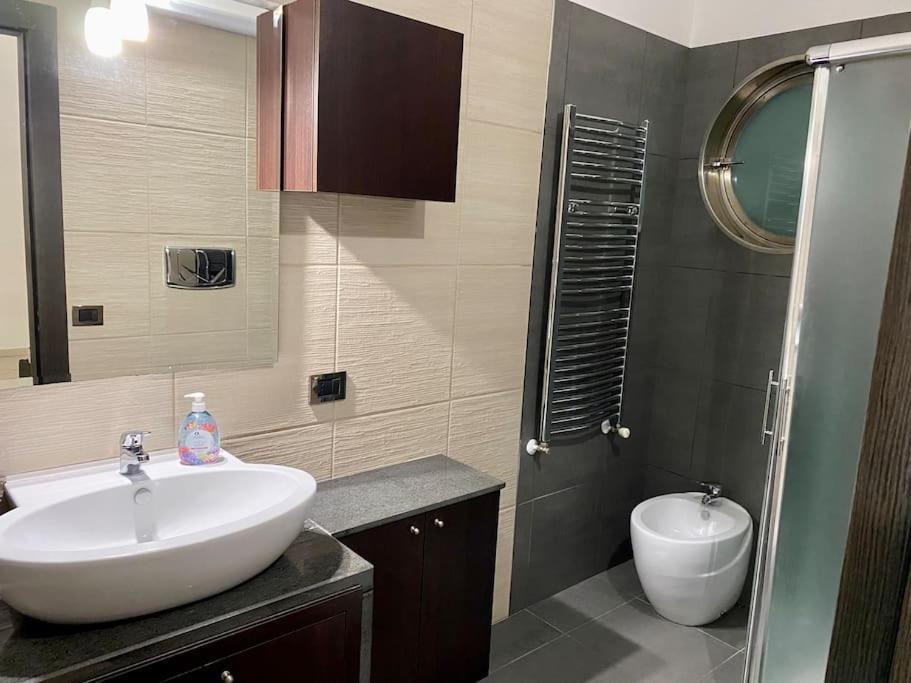 Casa Vacanza Lareggia Con Garage San Prisco Ngoại thất bức ảnh